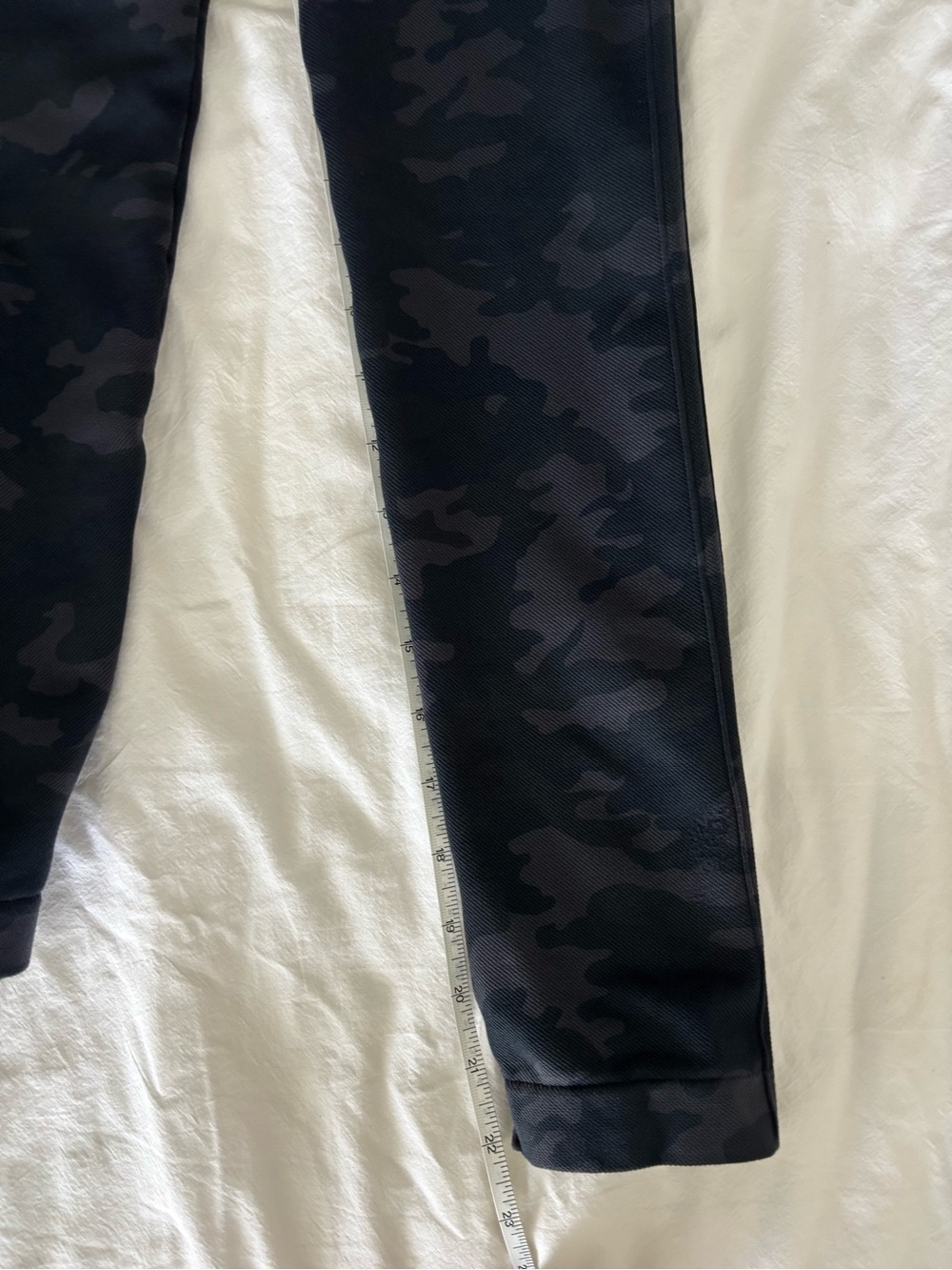 Spanx Look at Me Now Seamless Black Camo High Rise Compression Leggings Women's - Picture 4 of 5